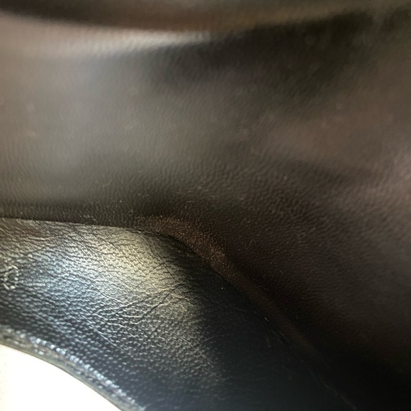 Vintage CHANEL maryjane wedges. In metallic silver exotic python Jeweled CC logo - Picture 11 of 12